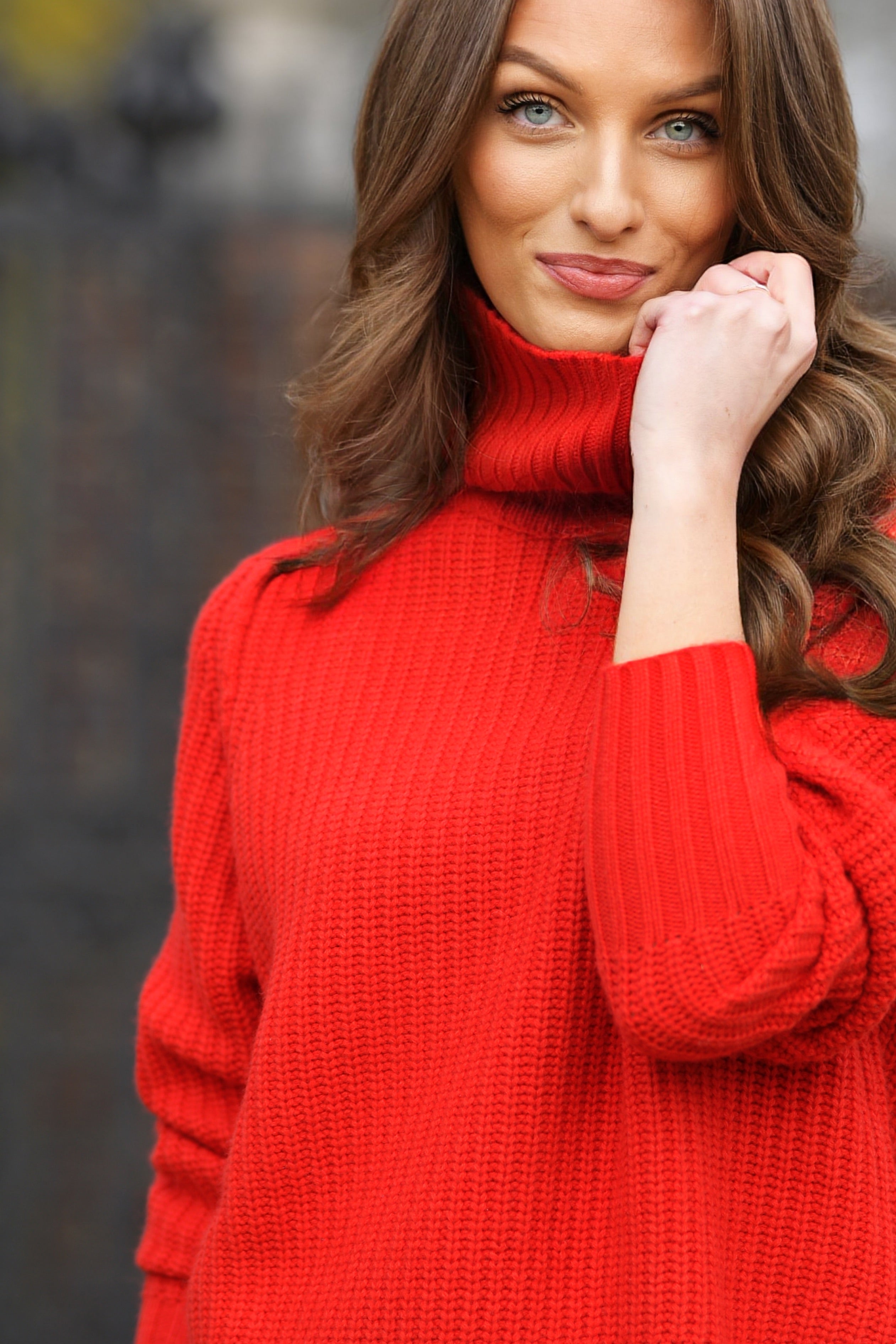 AUTUMN CASHMERE SCARLET TURTLENECK SWEATER