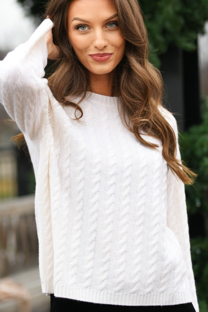 KINROSS IVORY CABLE KNIT SWEATER