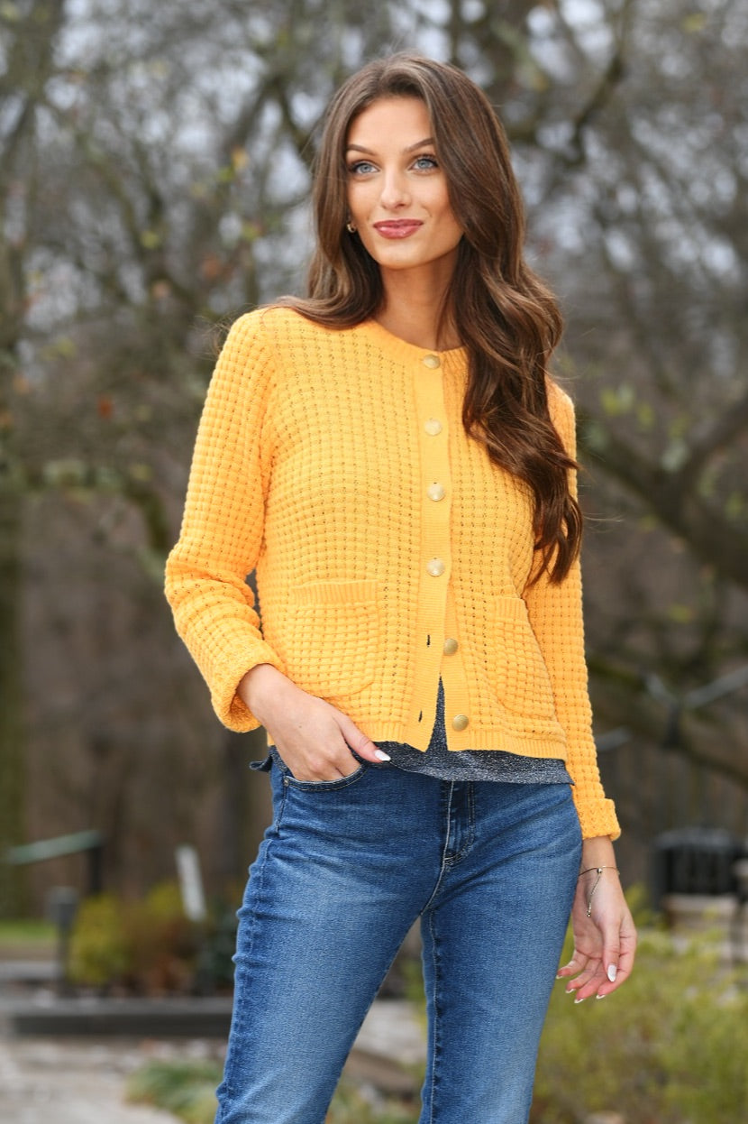 KINROSS BUTTON MARIGOLD CARDIGAN SWEATER